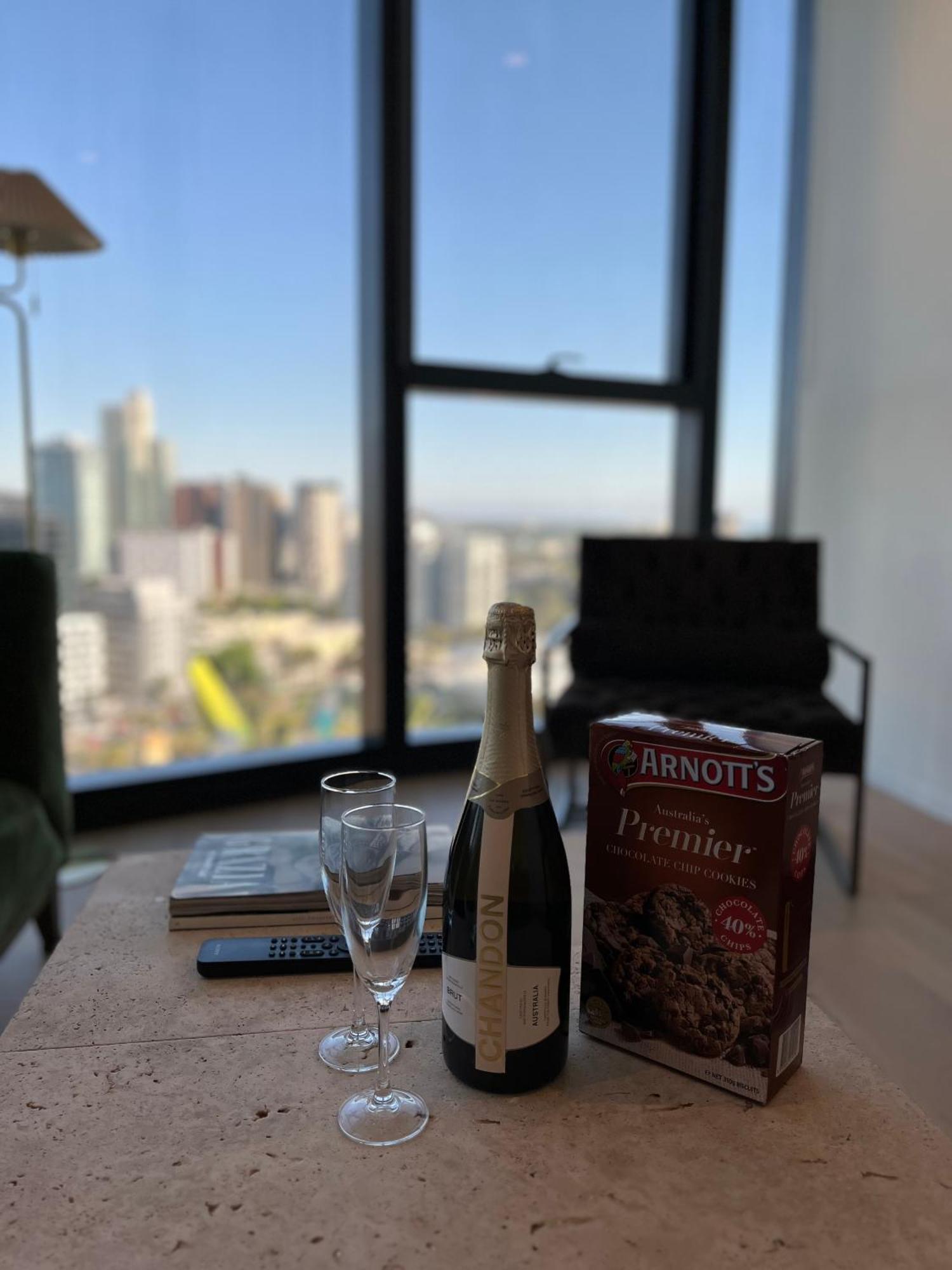 Premium 3 Bed Apartment *