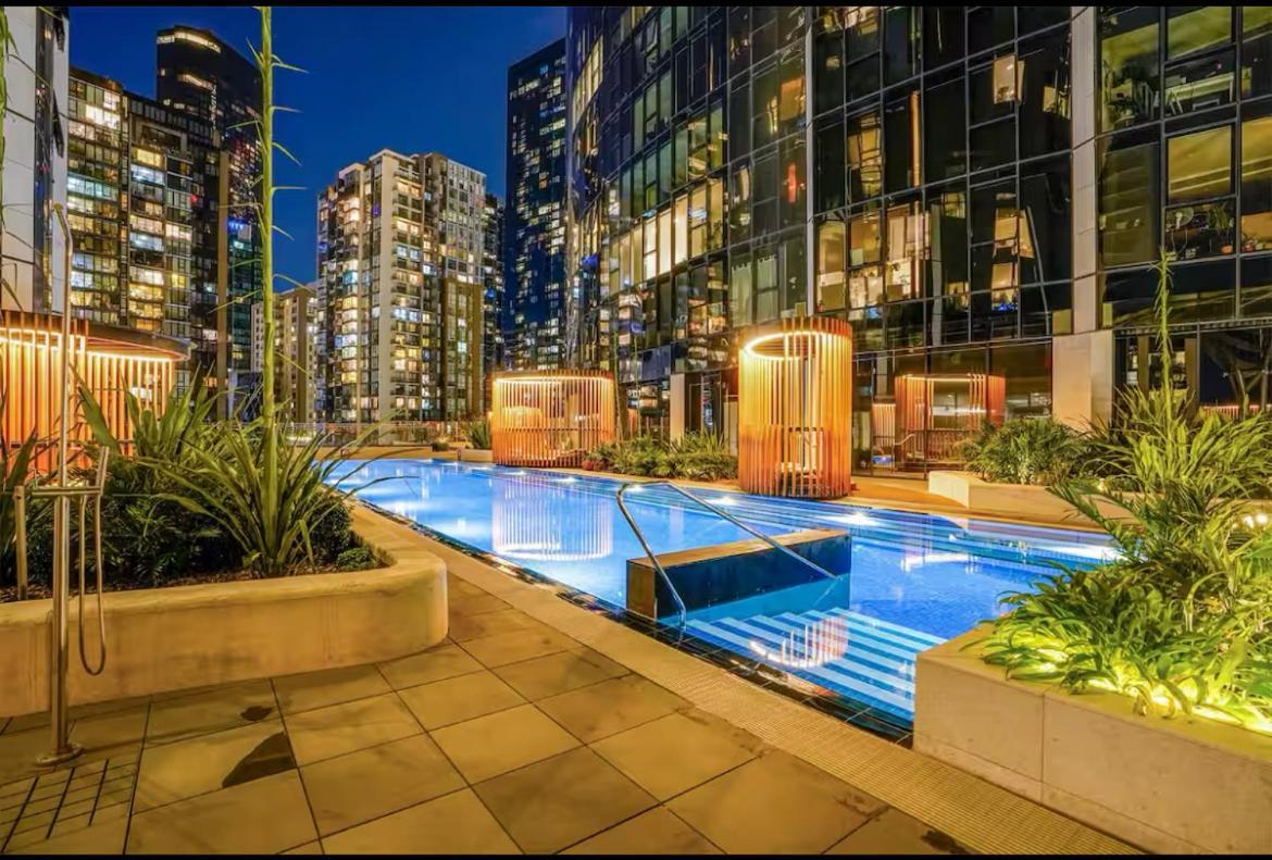Premium 3 Bed Apartment Melbourne